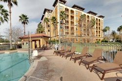 Orlando pet friendly hotel -m Floridays Resort Orlando